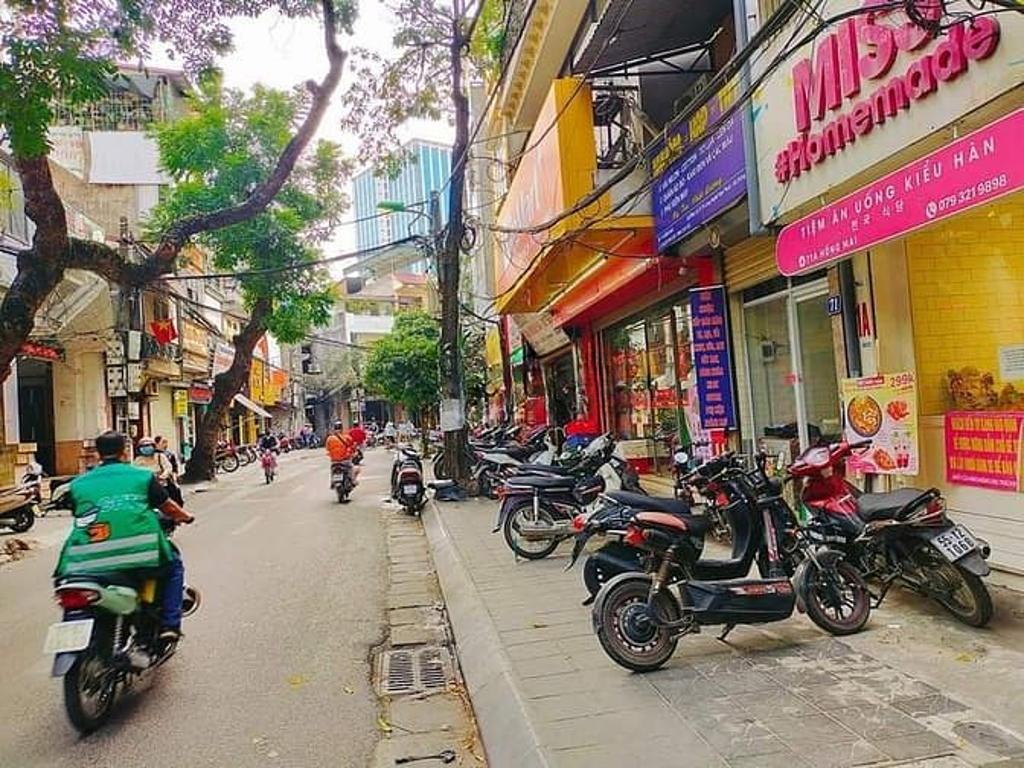 Main-Bán Nhà Mặt Ngõ 27 Đại Cồ Việt, Kinh Doanh Sầm Uất, 160m2, Mặt Tiền 9m, Giá 42 Tỷ-2