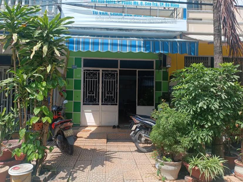 Bán nhà mặt tiền