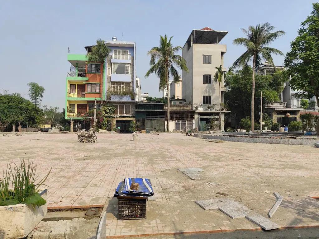 Main-Bán nhà mặt đường 422b xã vân canh,hoài đức Hà Nội gần chợ canh dt sổ 100m2 stsd 136m2 mt:4,5m mặt thoáng sau 3m  - Giá: 32 tỷ  ( có thương lượng )-1
