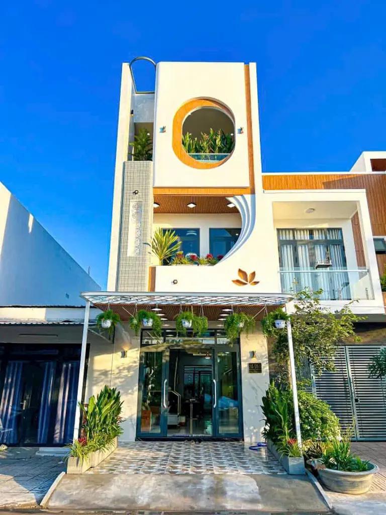 🔈NHÀ CỰC ĐẸP HIỆN ĐẠI 1 TRỆT 2 LẦU MỚI ĐẸP SỐ 35 D13 KDC HỒNG LOAN - HƯNG THẠNH - CÁI RĂNG - CẦN THƠ