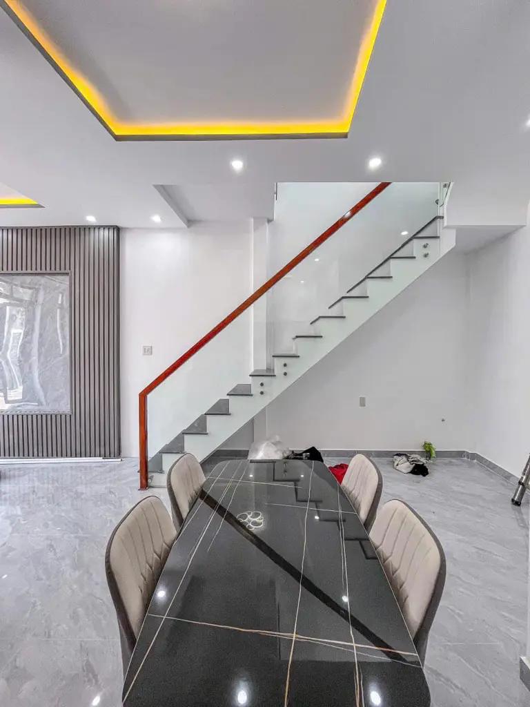 Main-BÁN NHÀ TRỆT LẦU MỚI XÂY HẺM LIÊN TỔ 1/2 ĐƯỜNG NGUYỄN VĂN CỪ GẦN KHU ĐẠI NGÂN TP. CẦN THƠ-2
