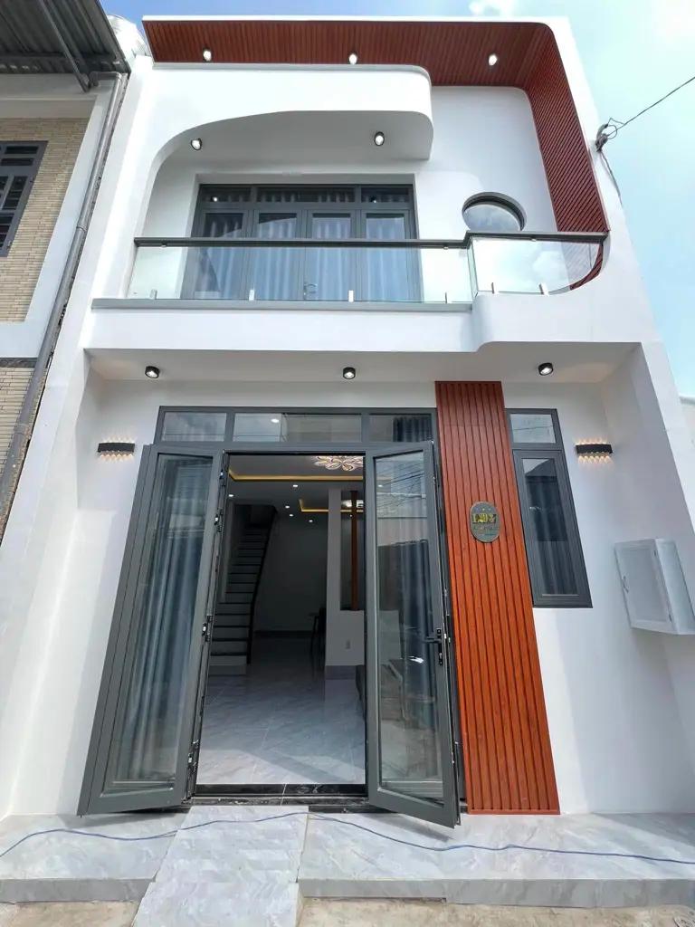 BÁN NHÀ TRỆT LẦU MỚI XÂY HẺM LIÊN TỔ 1/2 ĐƯỜNG NGUYỄN VĂN CỪ GẦN KHU ĐẠI NGÂN TP. CẦN THƠ