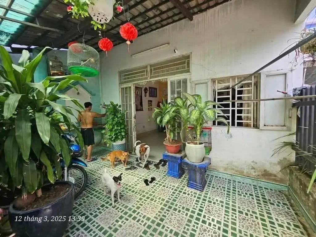 Main-Bán căn nhà cấp 4 có 2 phòng ngủ Lái Thiêu, Bình Dương-1