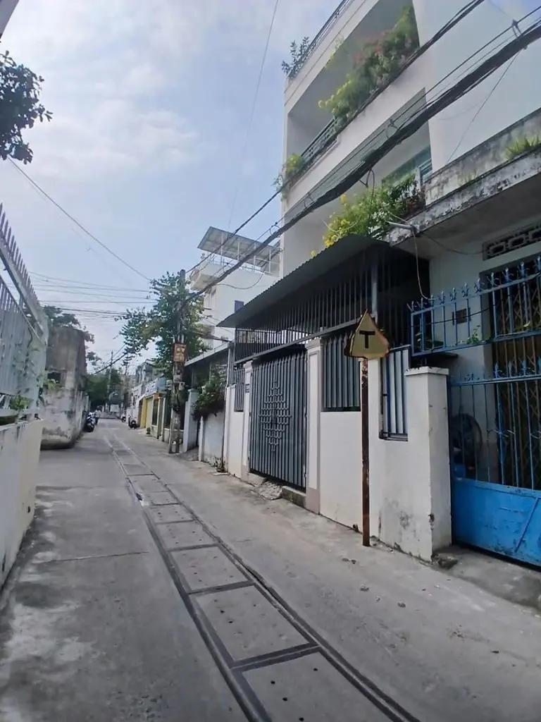 Main-Bán Đất tặng Nhà Cấp 4 Đường Hồ Xuân Hương, Phường Phước Hoà, Nha Trang-1