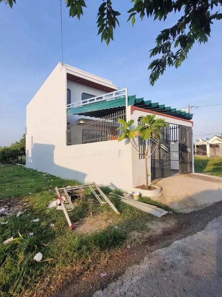 Main-Nhà mặt tiền đường nhựa thị trấn Đức Hoà, Long An-0