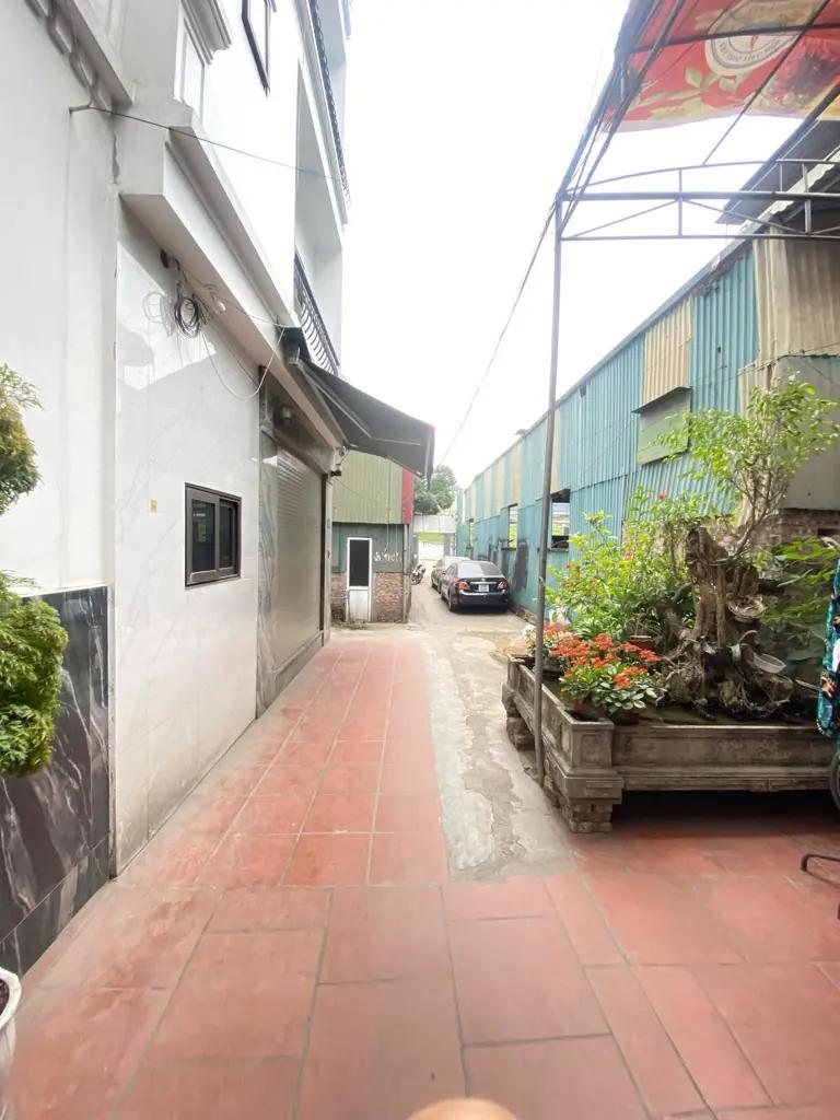 Cần Bán Nhà Mới 5 Tầng Tại Bát Khối Long Biên, Vị Trí Đỉnh, Sát Mặt Đường