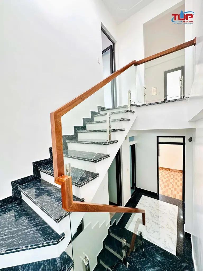 Main-💥💥Nhà đẹp xây mới phố thiên lôi -chợ đôn, ô tô 7 chỗ đỗ sát cổng-2