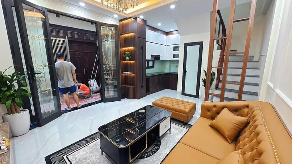 Main-Bán Nhà Tại Bát Khối Long Biên, Mặt Tiền Đẹp 2 Lô Góc, Vị Trí Siêu Đỉnh 13,5Tỷ-2
