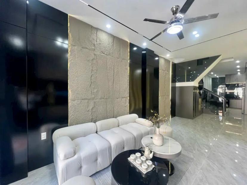 Siêu phẩm nhà đẹp mặt tiền đường Huỳnh Ngọc Huệ, Q.Thanh Khê, TP. Đà Nẵng