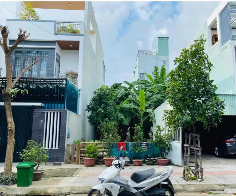 Đất bình dương thổ cư sổ hồng sẵn 90m2  860 triệu