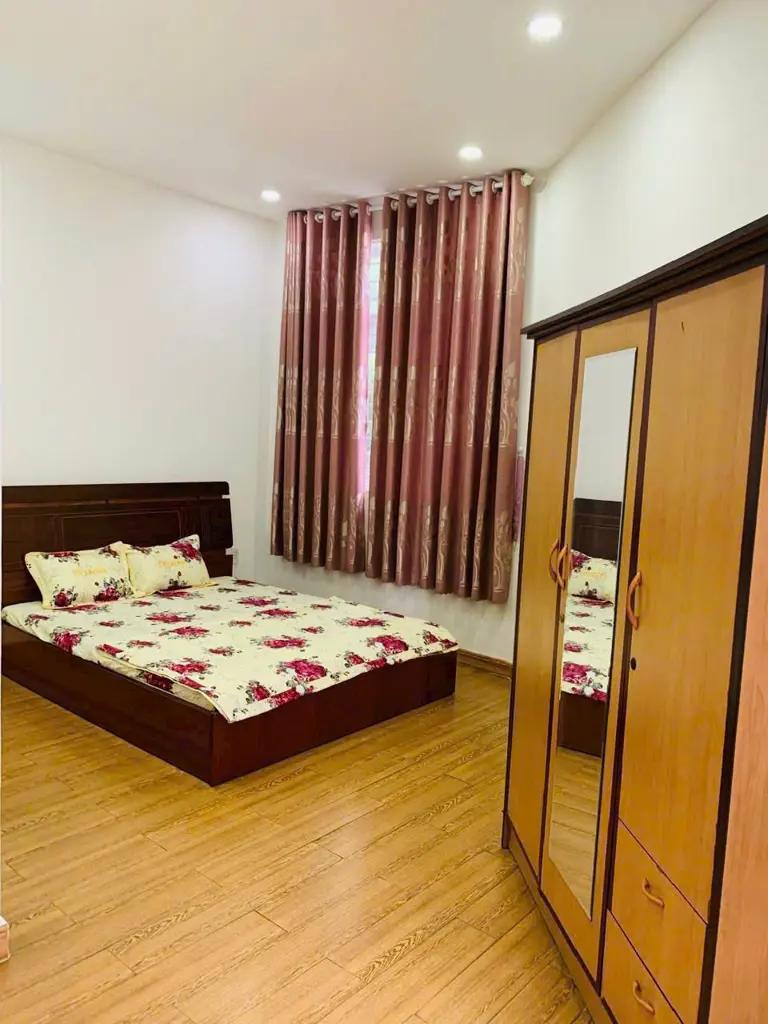 Main-🔥 Bán nhà 3 tầng góc 2 mặt tiền, full nội thất, gần vòng xoay Phú Hữu – Giá chỉ 7.75 tỷ-1