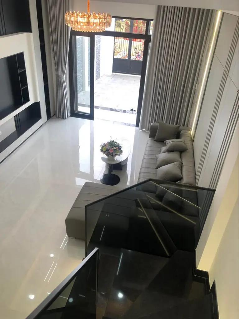 Main-Nhà mê mới đẹp hẻm 17 Lê Đình Chinh, P. Hoa Lư, Pleiku, Gia Lai-1
