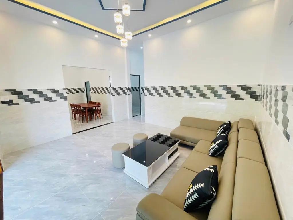 Main-Nhà 2 mặt tiền Quan Châu – 145m2 – 2 tỷ 3x-2