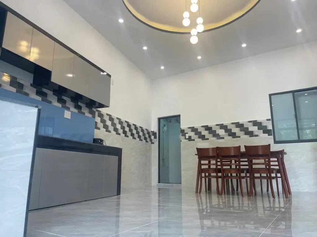 Main-Nhà 2 mặt tiền Quan Châu – 145m2 – 2 tỷ 3x-5