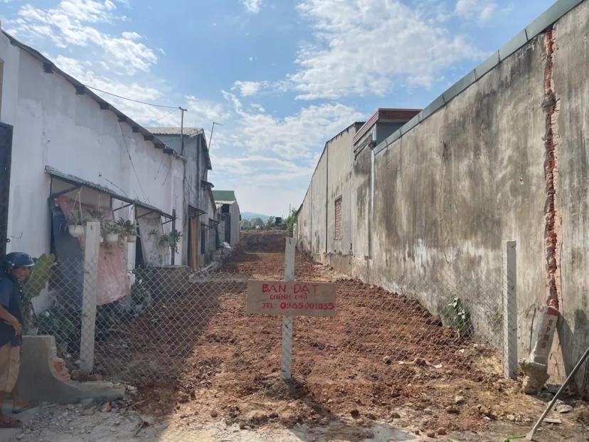Đất mặt tiền đẹp. Thuận lợi kinh doanh, mở quán, cho thuê nhà xưởng. Làm nhà dân cư. Gọi 0985.001.035 gặp chị Hoa