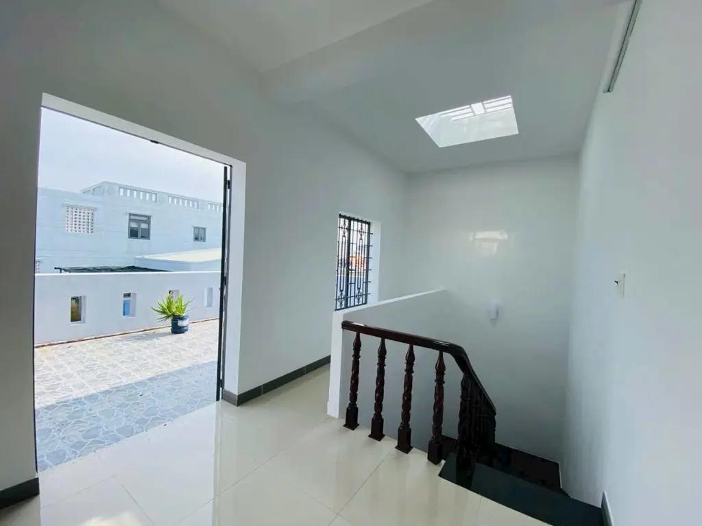 Main-Bán nhà mặt tiền hẻm kinh doanh sầm uất đường Trương Công Định thông Huyền Trân Công Chúa, P.8, Vũng Tàu-1