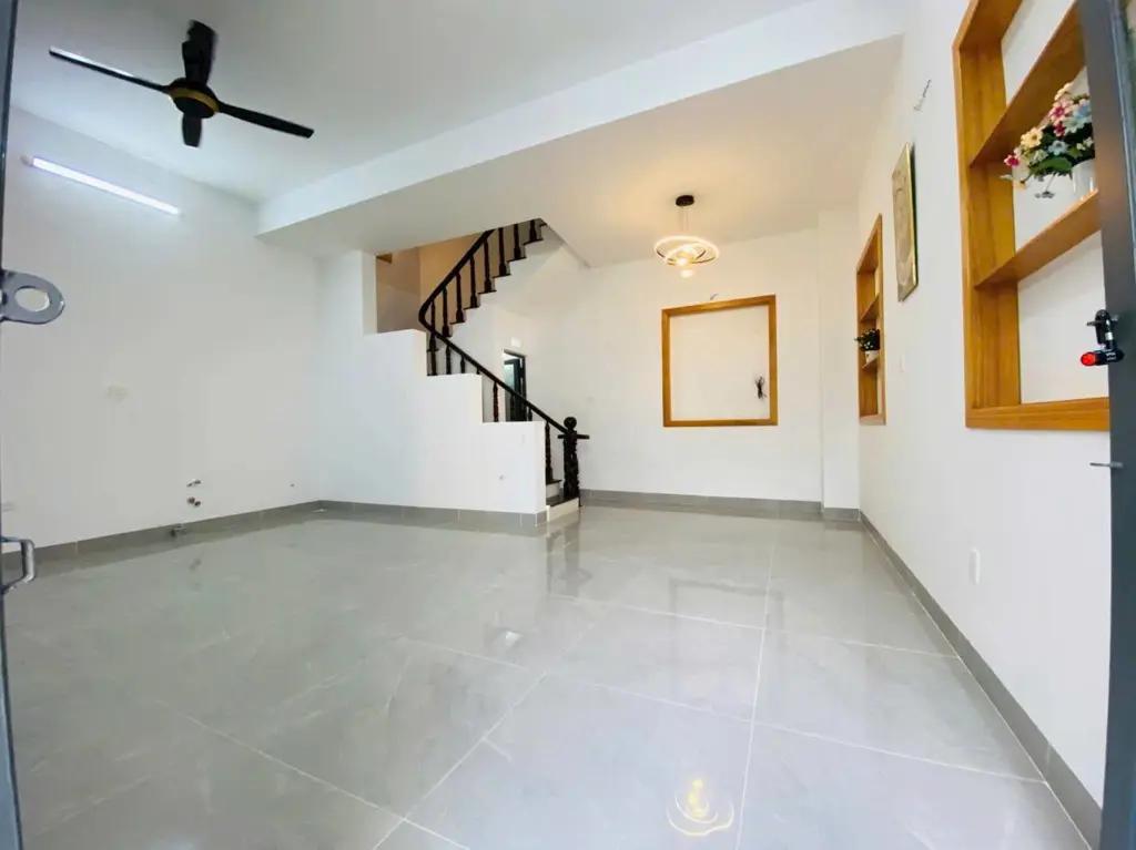 Main-Bán nhà mặt tiền hẻm kinh doanh sầm uất đường Trương Công Định thông Huyền Trân Công Chúa, P.8, Vũng Tàu-3