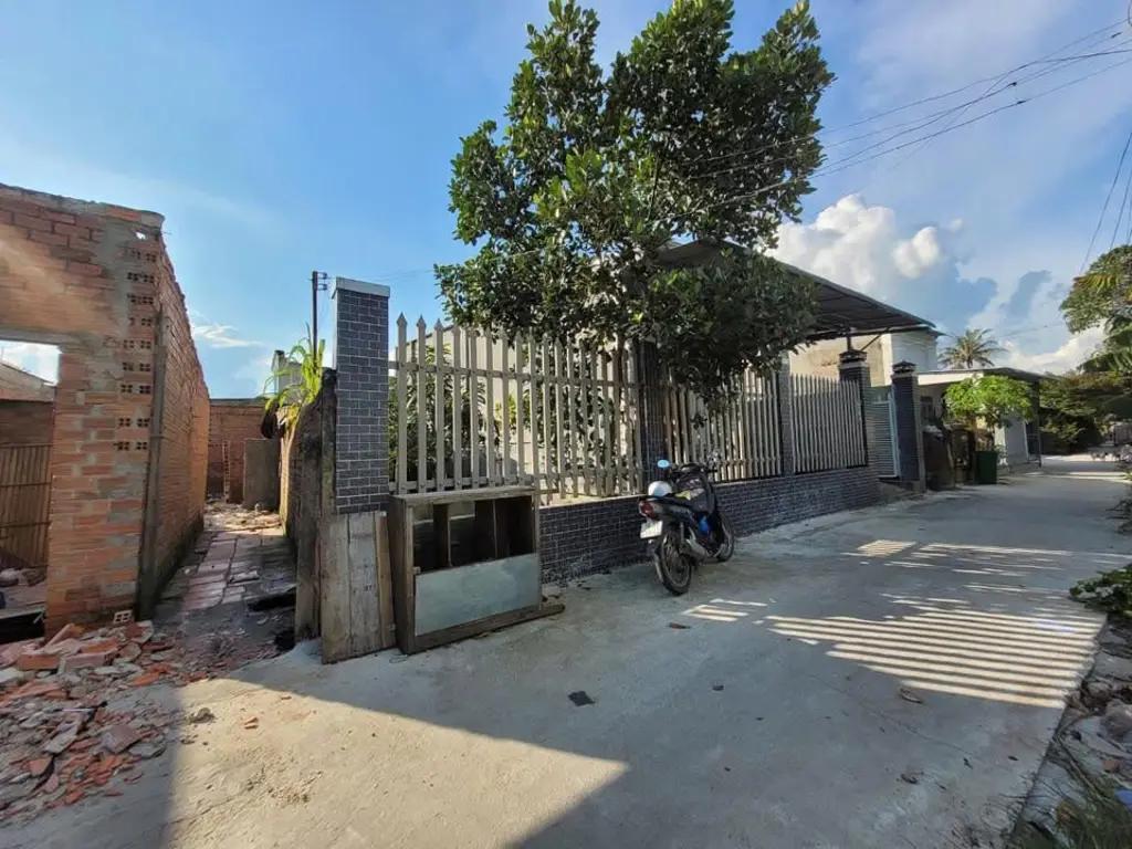 Main-Đất thị trấn Gò Dầu đường bê tông dân đông chỉ 490tr-0