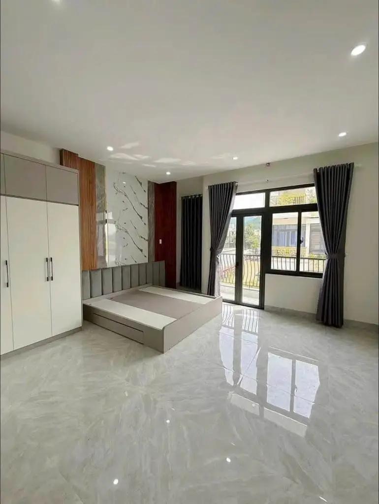 Main-Bán Nhà 3 Mê Mặt Tiền Phường Quang Trung , trung tâm Tp. Quy Nhơn-5