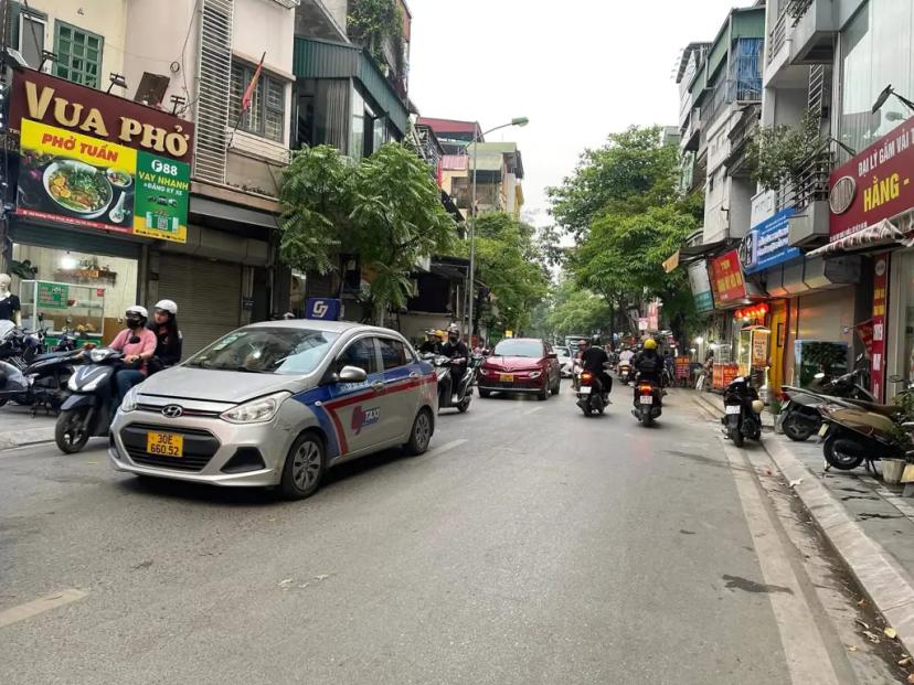 52M2 MẶT TIỀN ĐƯỜNG THUỴ KHUÊ - MẶT PHỐ 2 THOÁNG KINH DOANH SIÊU ĐỈNH