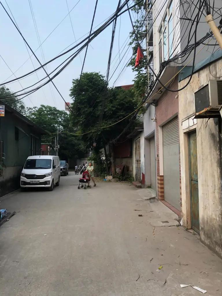 Bán đất tặng nhà hai mặt ngõ, ô tô tránh trước cửa, sổ đỏ chính chủ phố Thúy Lĩnh, Hoàng Mai