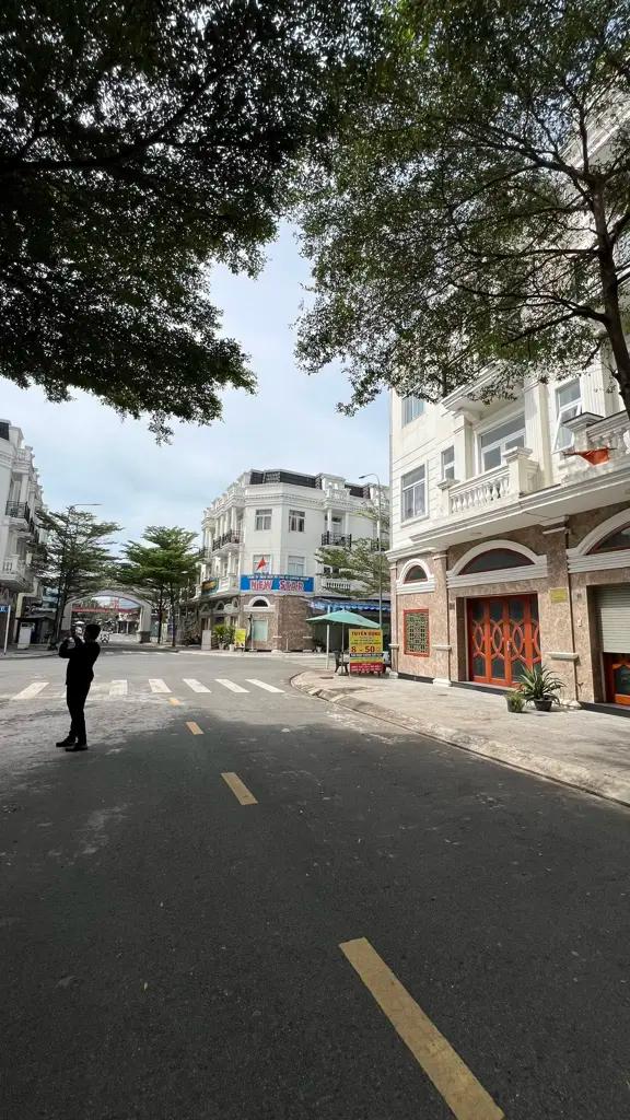 Main-Bán lỗ 400 triệu Shophouse Phường Tân Đông Hiệp Tp Dĩ An-2
