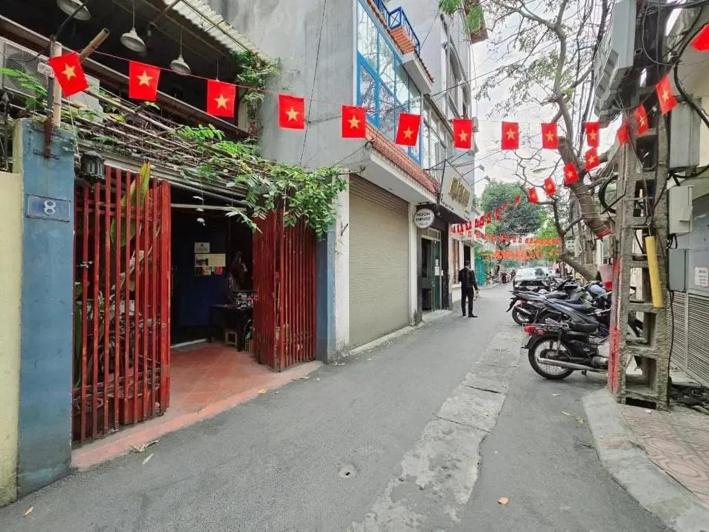 Main-52M2 - PHÂN LÔ OTO ĐẬU CỬA - BÁN NHÀ NGUYỄN CHÍ THANH - TRUNG TÂM QUÂN - - 2 THOÁNG TRƯỚC SAU-0