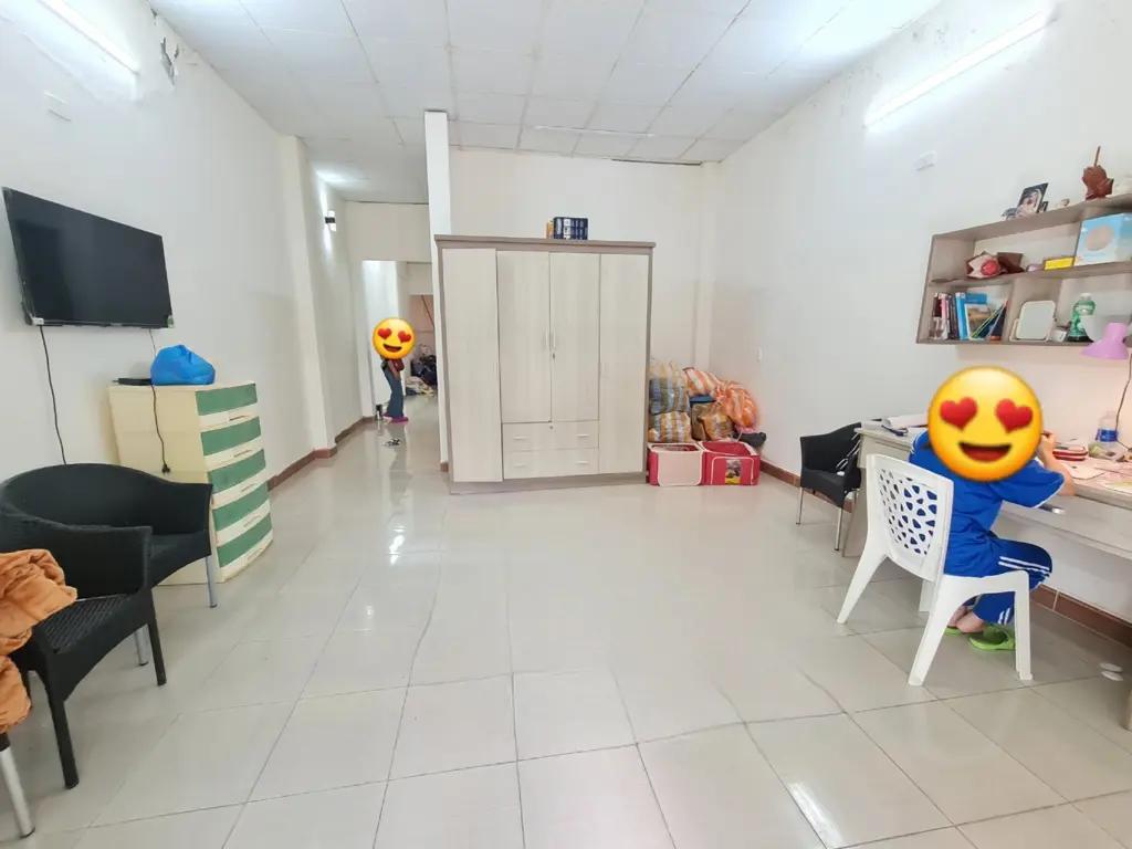 Main-🏡 **Cần Bán Nhà Mặt Tiền Sơn Trà, Đà Nẵng** 🌊-4