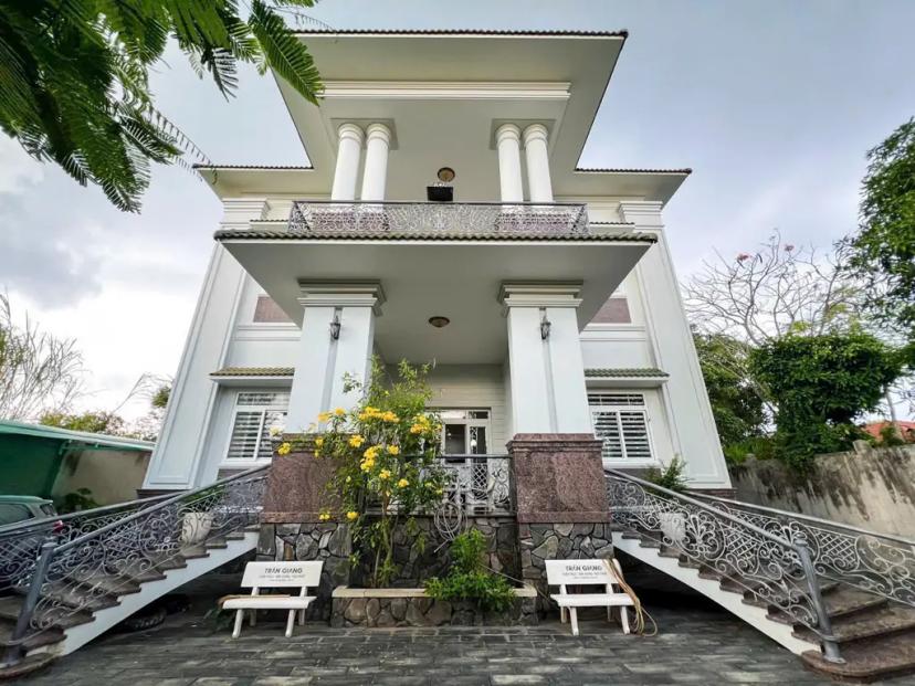 BÁN BIỆT THỰ CAO CẤP MẶT TIỀN NGUYỄN HỮU CẦU – KDC VẠN PHÁT, CỒN KHƯƠNG, P.CÁI KHẾ, Q.NINH KIỀU, CẦN THƠ
