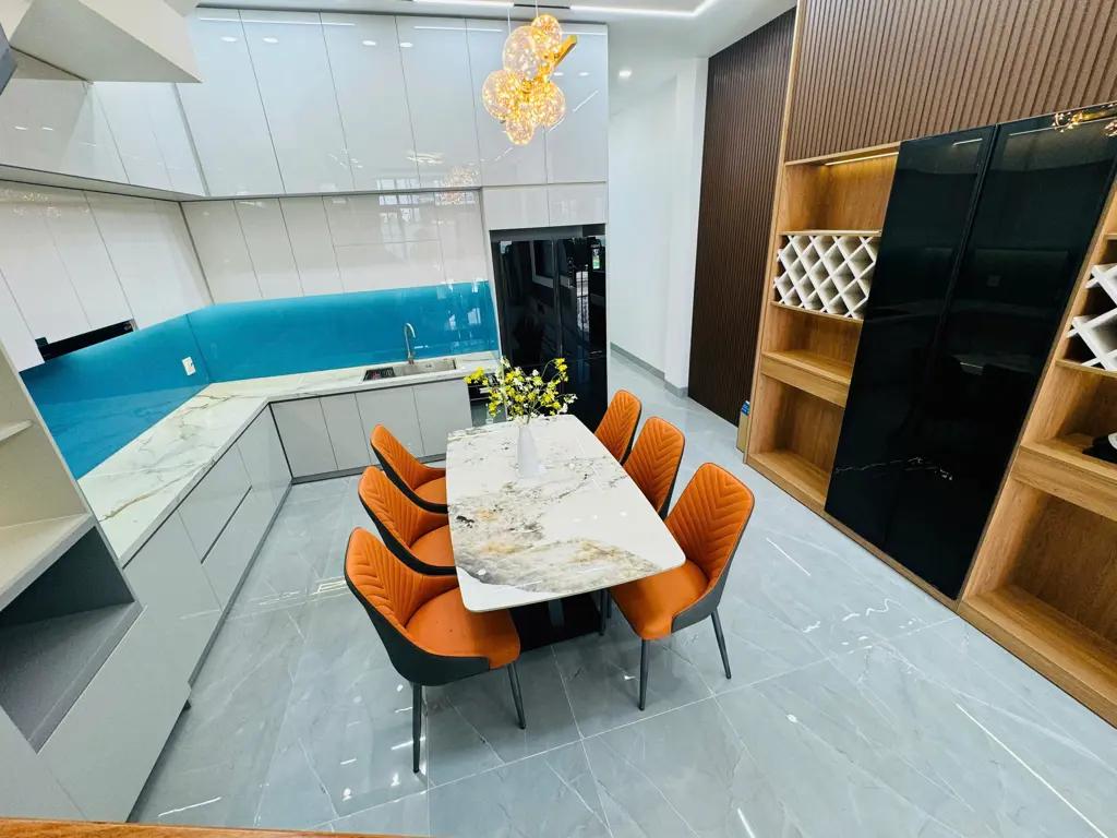 Main-Nhà đẹp 1 trệt 2 lầu mới 100% - full nội thất cao cấp đường D35 - sổ hồng hoàn công-2