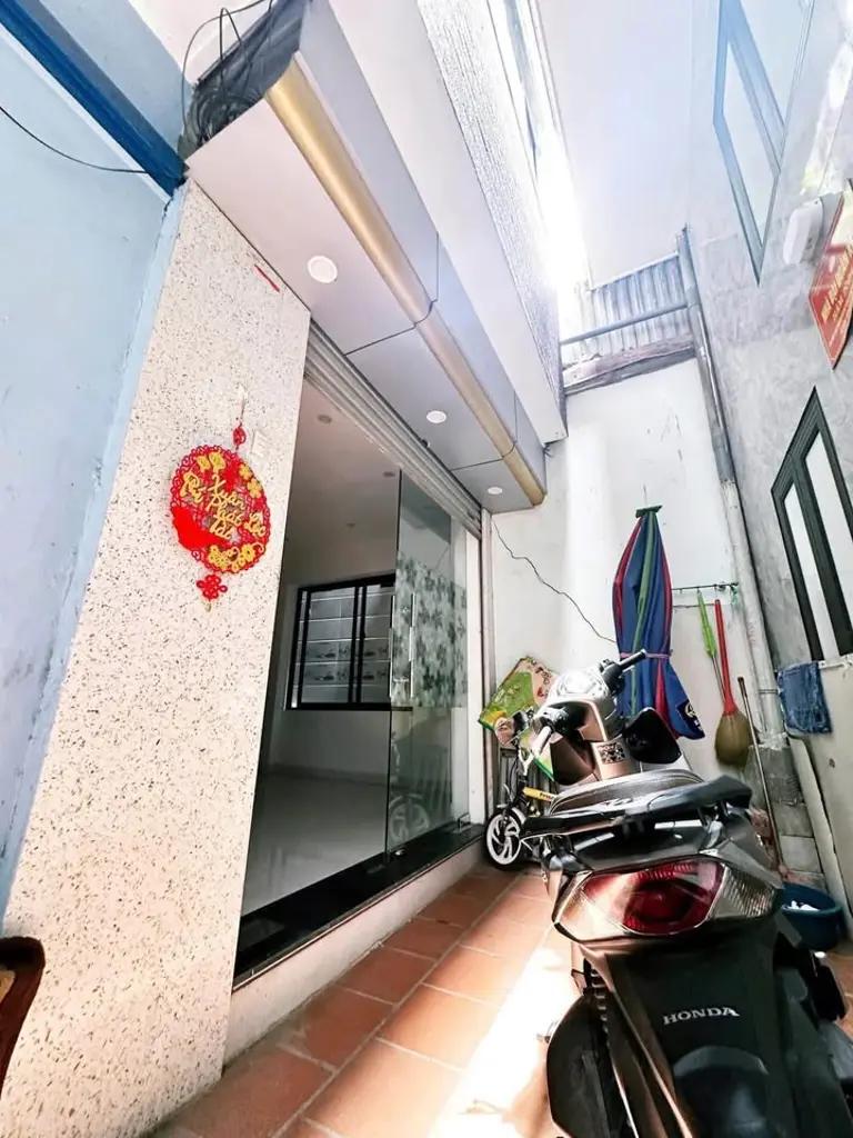 Main-Nhà Siêu đẹp vị trí đắc địa phố Lâm Tường-3