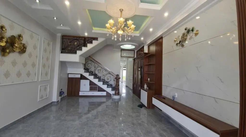 Main-BÁN NHÀ ĐẸP TRUNG TÂM ĐỨC TRỌNG GẦN SÂN BAY LIÊN KHƯƠNG & TT. LIÊN NGHĨA-0