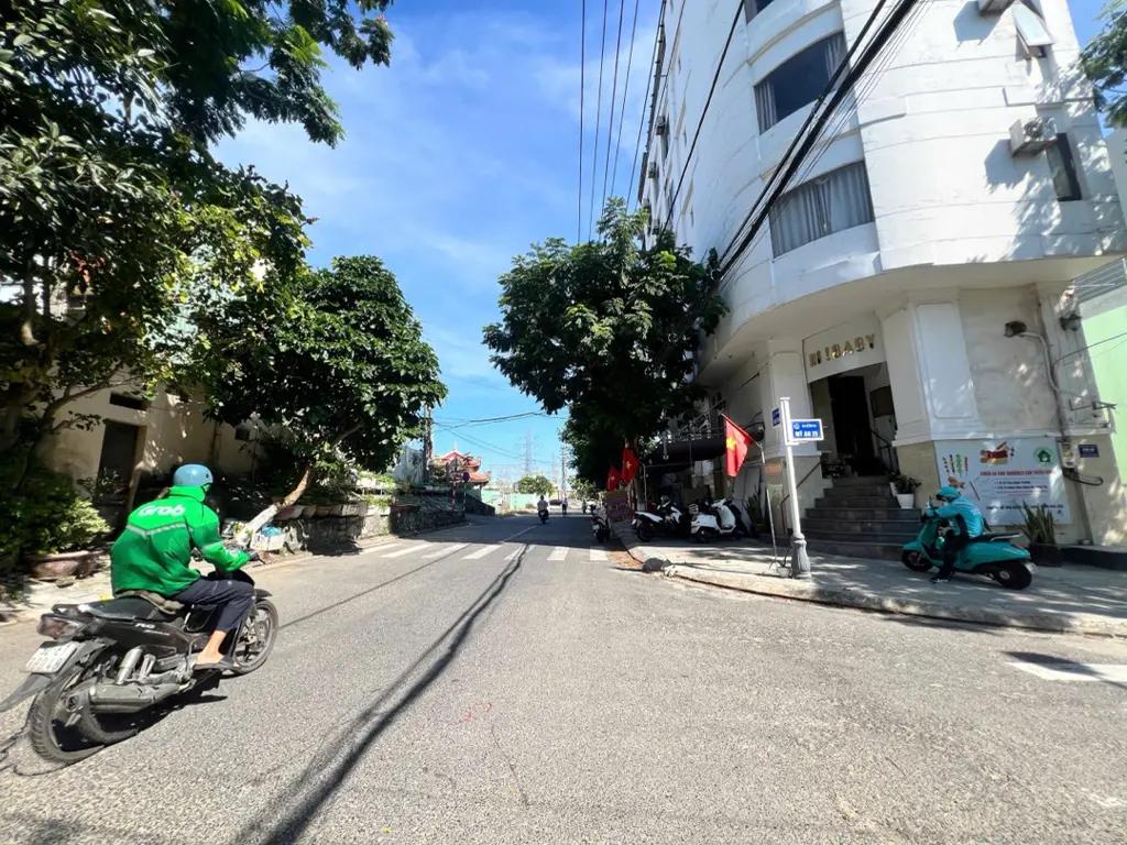 Main-BÁN CẶP ĐẤT GÓC 2 MẶT TIỀN – HOÀI THANH - 222m2 - Giá 20,5 tỷ-1