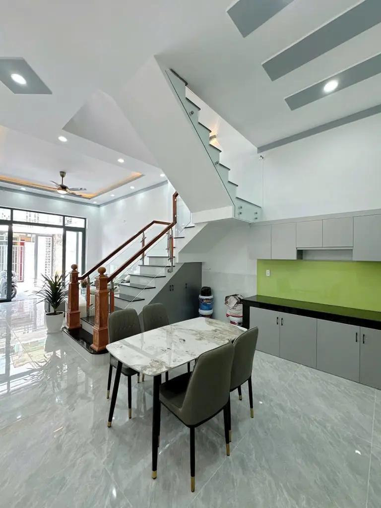 Main-BÁN NHÀ LẦU , THỔ CƯ 100% NGAY UỶ BAN PHƯỜNG HỐ NAI  , GX LỘC LÂM , NGAY TRUNG TÂM TP .BIÊN HOÀ-5