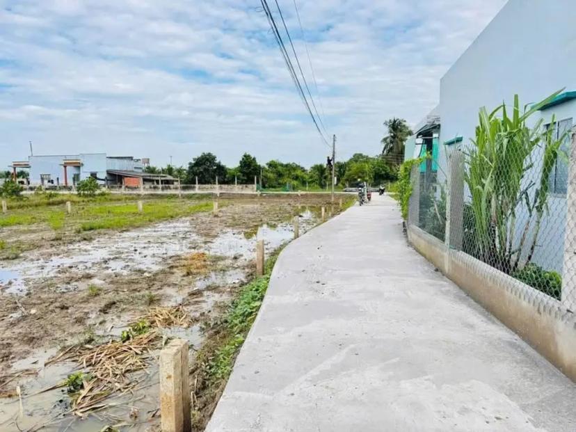 Đất thổ cư thuộc Quê Mỹ Thạnh, Tân Trụ, Long An