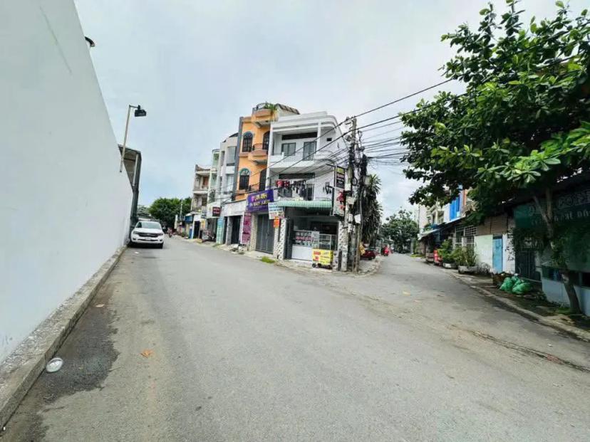 Bán nhà 1 trệt 2 lầu phường Long Bình Tân , Biên Hoà