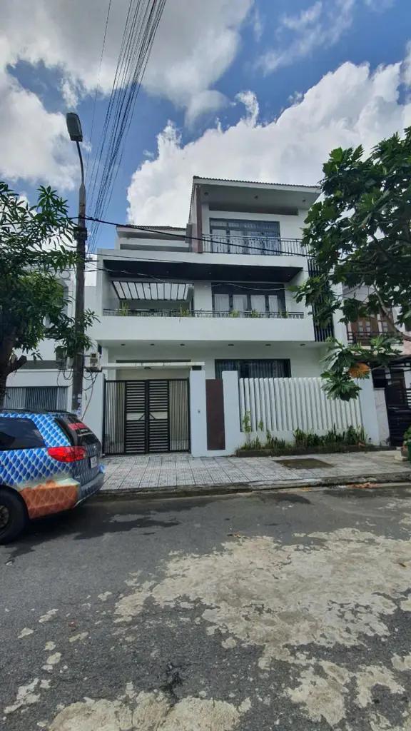 Chốt ngay căn biệt thự đẹp, sang trọng gần sông Hàn, TP. Đà Nẵng