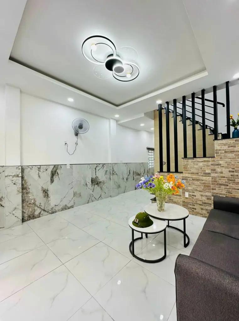 Main-CHỈ HƠN 3TỶ - 33M2 NHÀ 2 TẦNG - THỐNG NHẤT P10 GÒ VẤP - GẦN QUANG TRUNG - SỔ VUÔNG VỨC, HOÀN CÔNG, CC NHANH-1