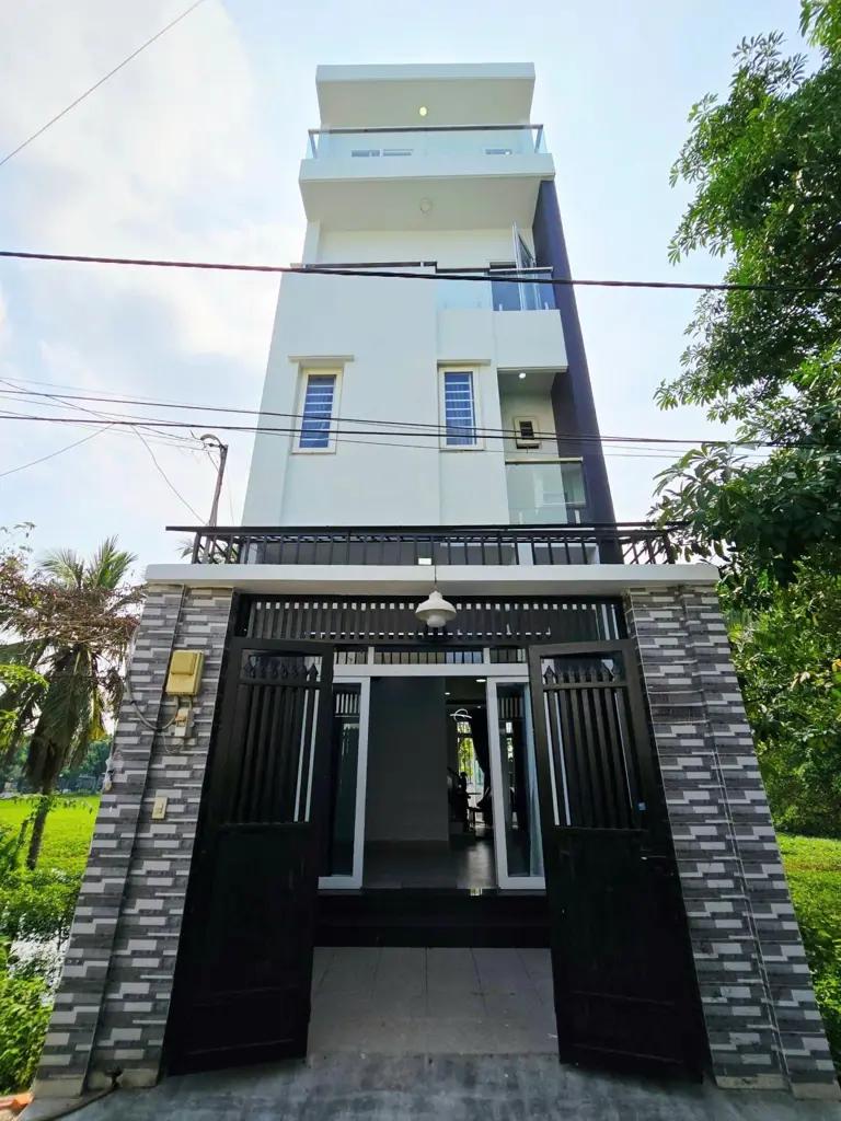 Main-NHÀ PHỐ LONG TRƯỜNG GIẢM SỐC 300 TRIỆU!-0