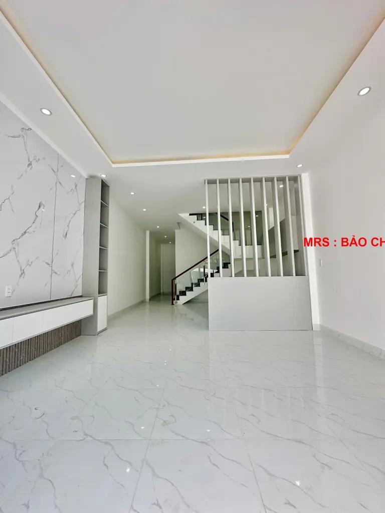 Main-4 SIÊU PHẨM NHÀ PHỐ – NGAY CÂY XĂNG THẠNH PHÚ-3
