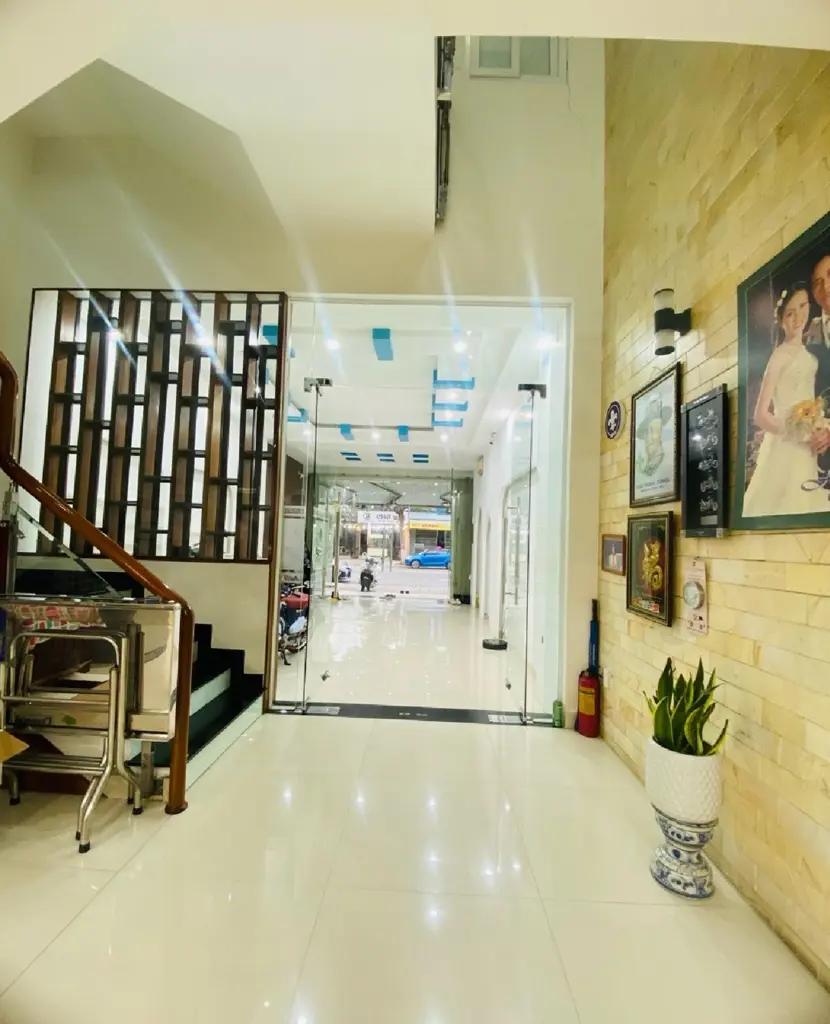 Main-Nhà 4 Tầng – Cực đẹp – Mặt tiền Phan Đăng Lưu – Vị Trí Kinh Doanh – 100m2 – Giá 1x tỷ-1