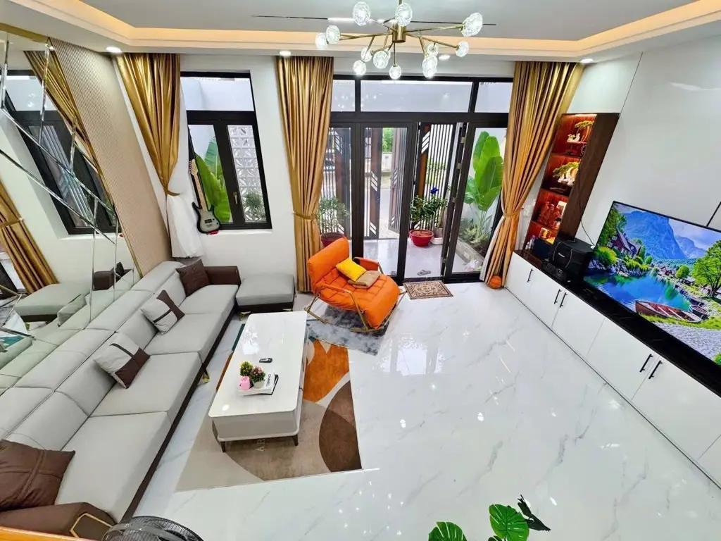Main-SKYLINE TOWNHOUSE NAM LONG GARDEN-4