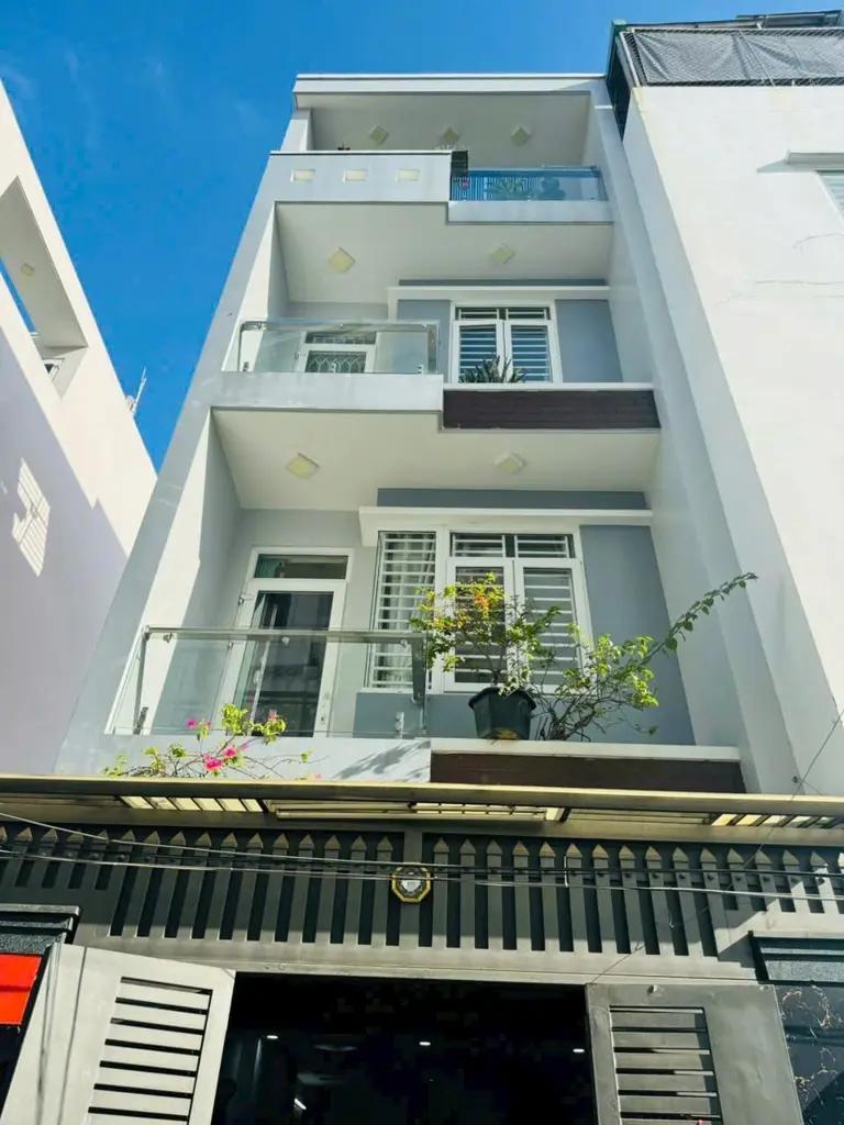 BÁN NHÀ 4 TẦNG ĐẸP – XE HƠI VÀO NHÀ – GẦN MẶT TIỀN PHẠM VĂN CHIÊU - P16 - GV